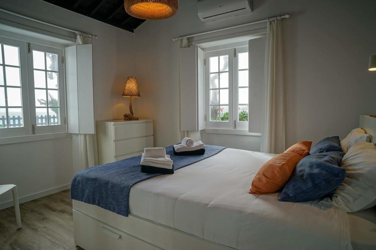 הוילה Ponta Delgada Oceanfront Casa Do Mirante מראה חיצוני תמונה